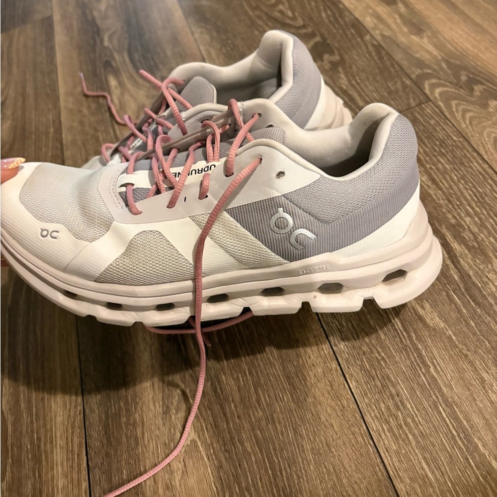 On Running Women's Gray and Pink Sneakers